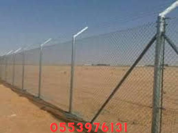 تنفيذ سياج شبك مجلفن خارجي ٢٠٢٦