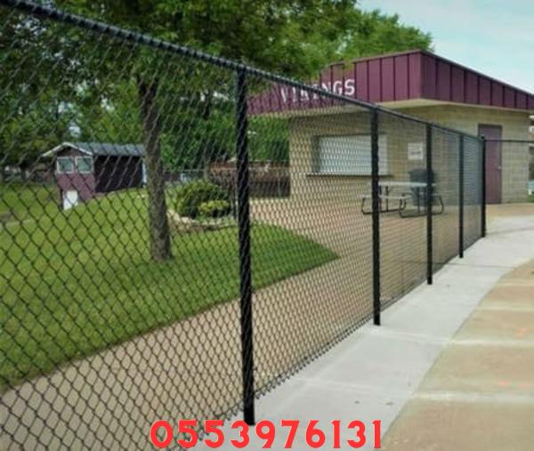 شبوك ملاعب رياضية